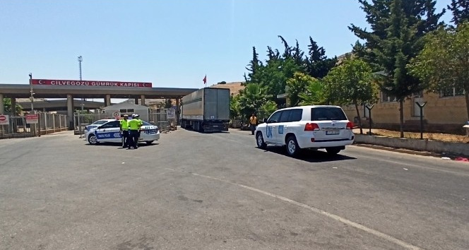 BM'den İdlib'e 46 tır insani yardım